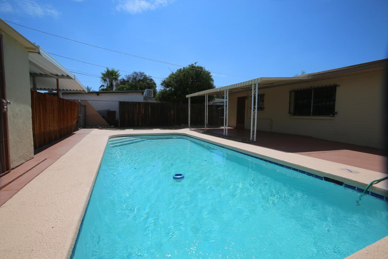1801 Waverly Street - Photo 1