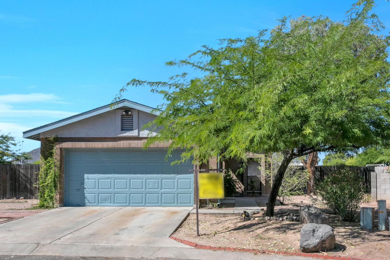 7140 Camino Triste - Photo 1