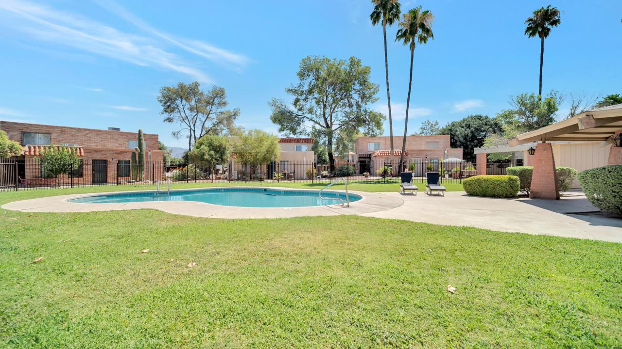 6536 Calle La Paz - Photo 1