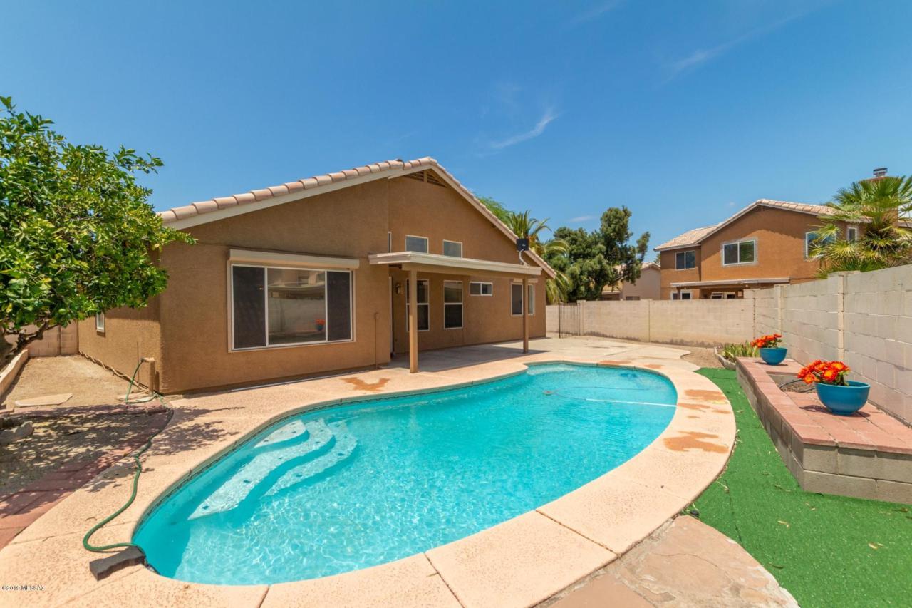 6689 Nueva Vista Drive - Photo 1