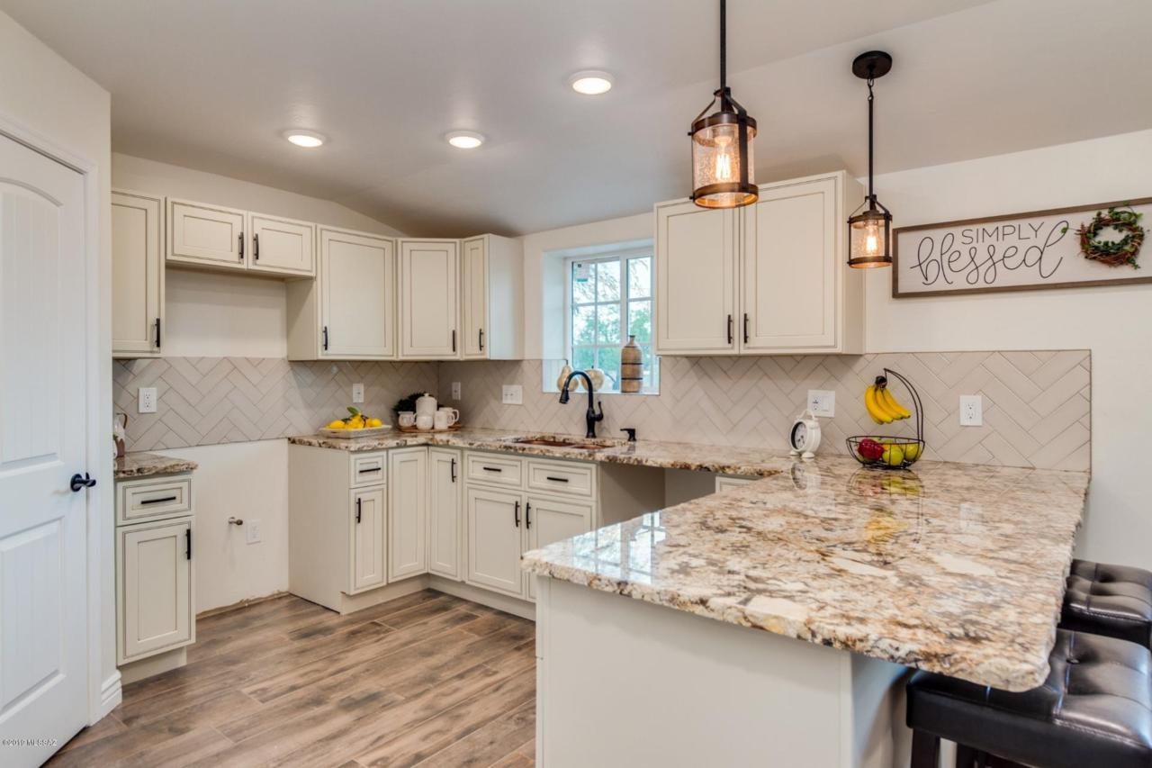 2820 Adams Street - Photo 1