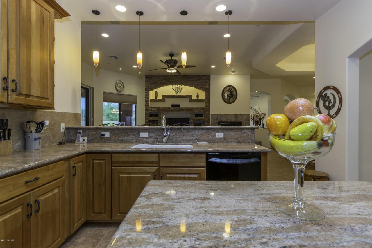 16528 Saguaro View Lane - Photo 1