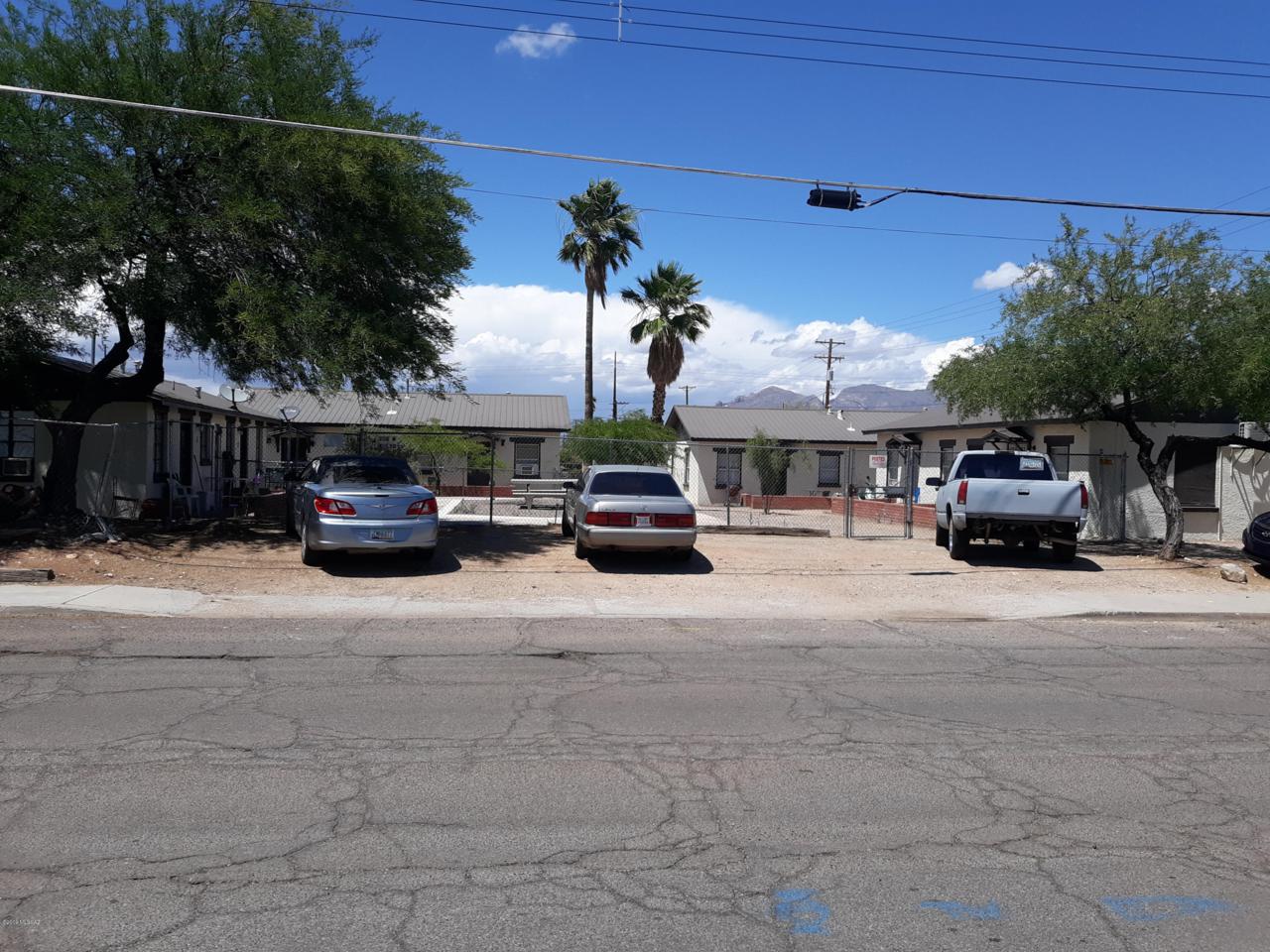 204 Kelso Street - Photo 1