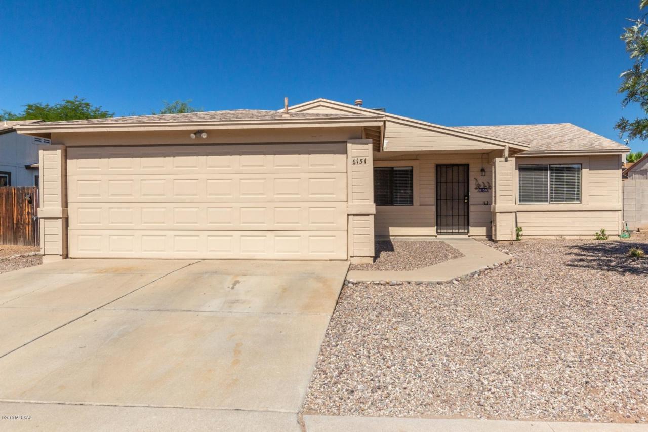 6151 Chateau Way - Photo 1