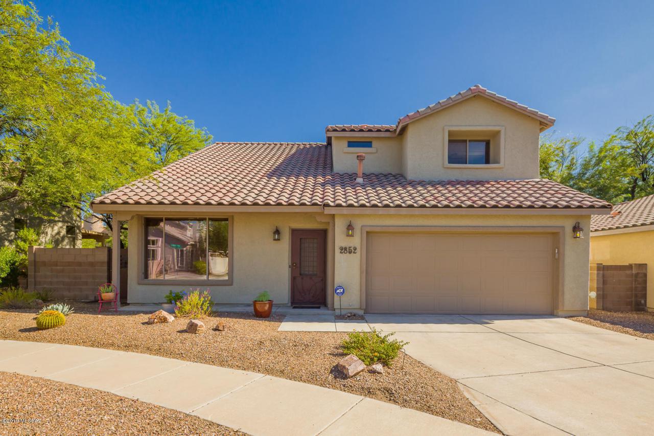 2852 Racquet Court - Photo 1