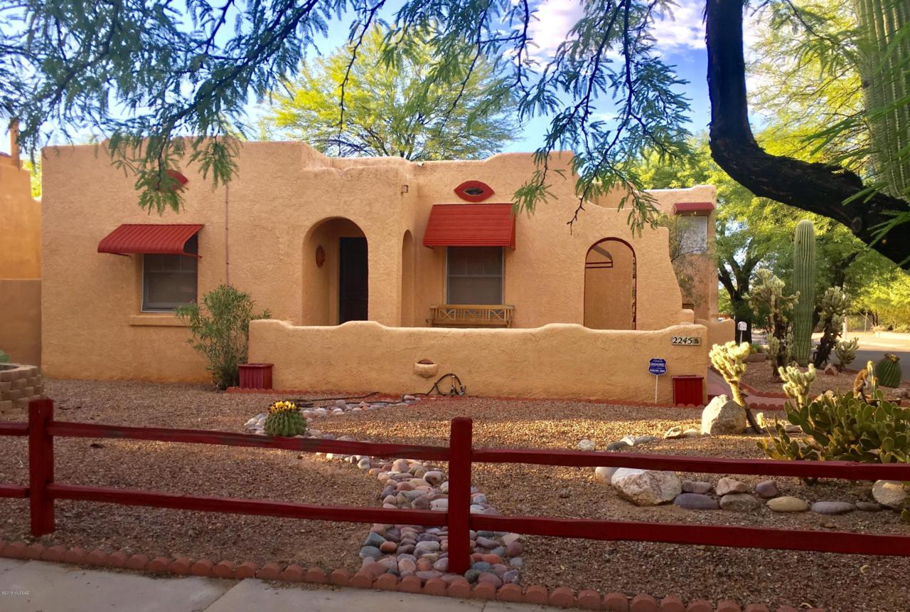 2245 8Th Street - Photo 1