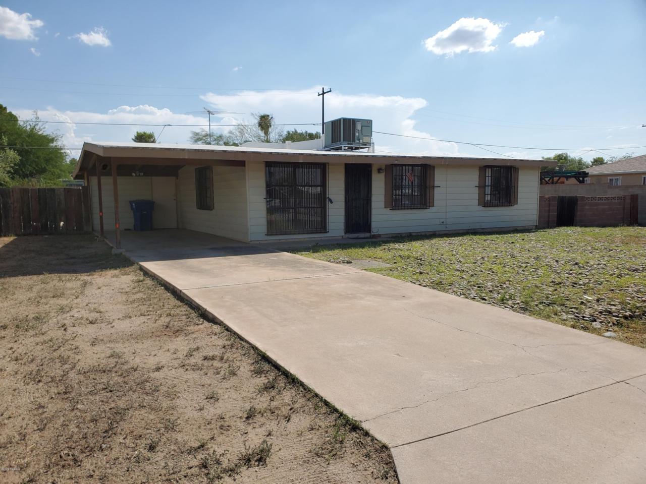 5820 30th Street - Photo 1
