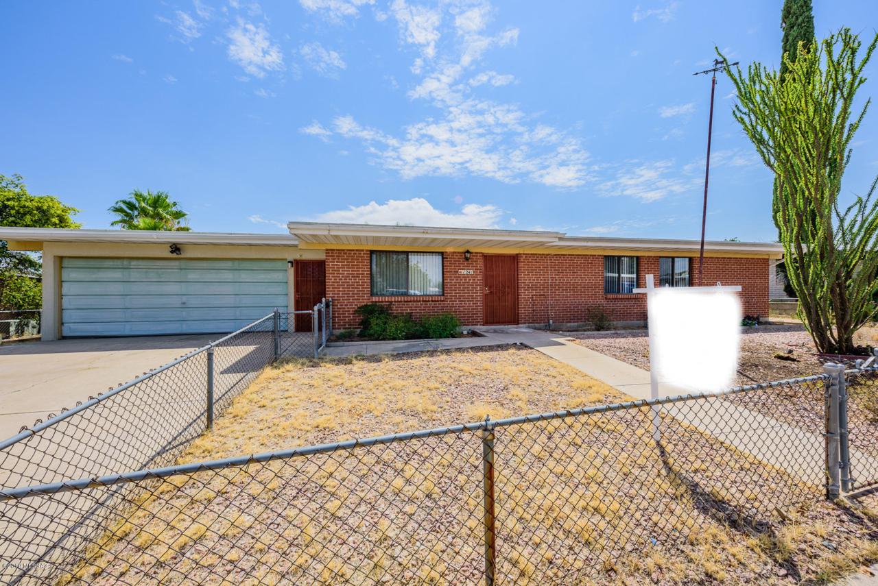 1241 Calle De Cobre - Photo 1