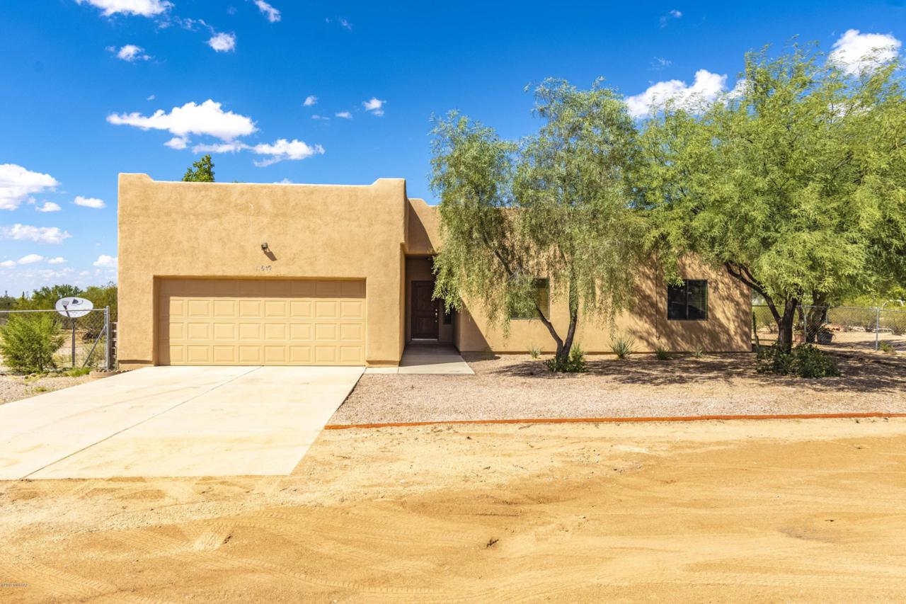 11670 Picture Rocks Road - Photo 1