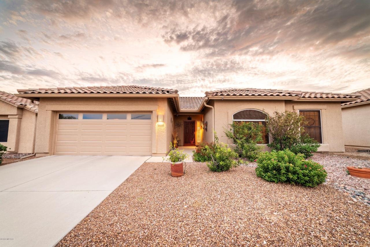 8913 Upper Bluffs Drive - Photo 1