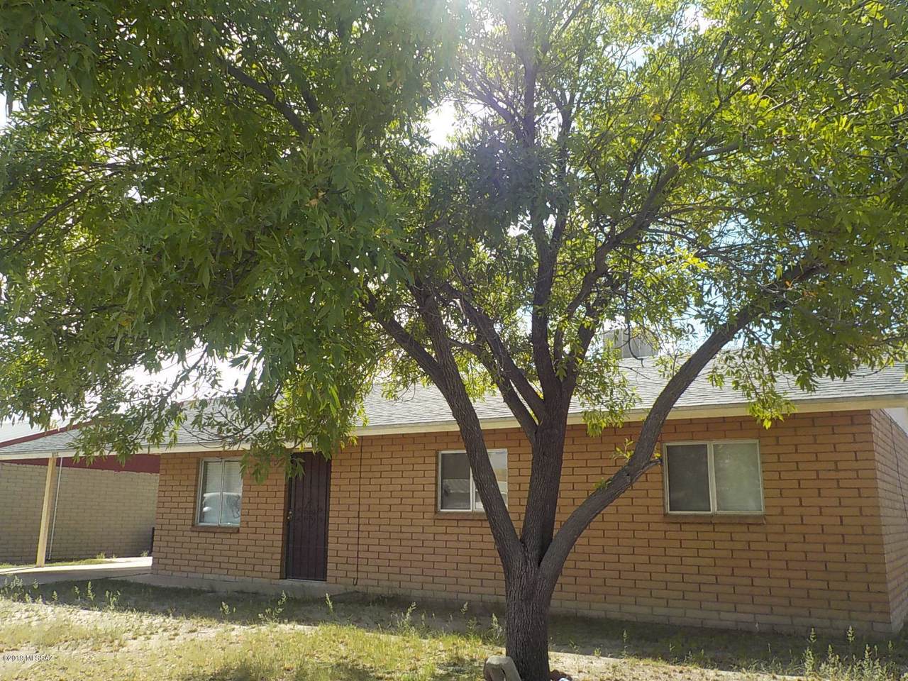 802 Douglas Avenue - Photo 1