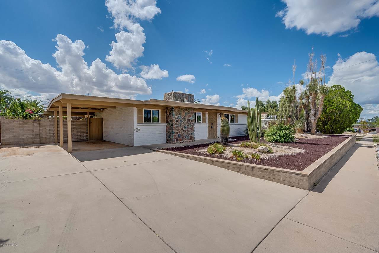 8452 19Th Street - Photo 1