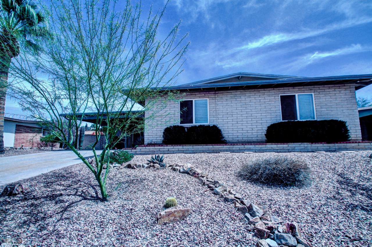 1741 Palm Springs Circle - Photo 1 1741 Palm Springs Circle - Photo 1