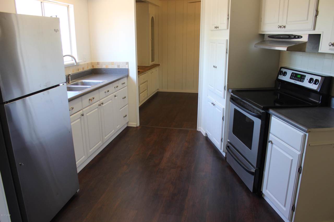 6711 Guthrie Road - Photo 1