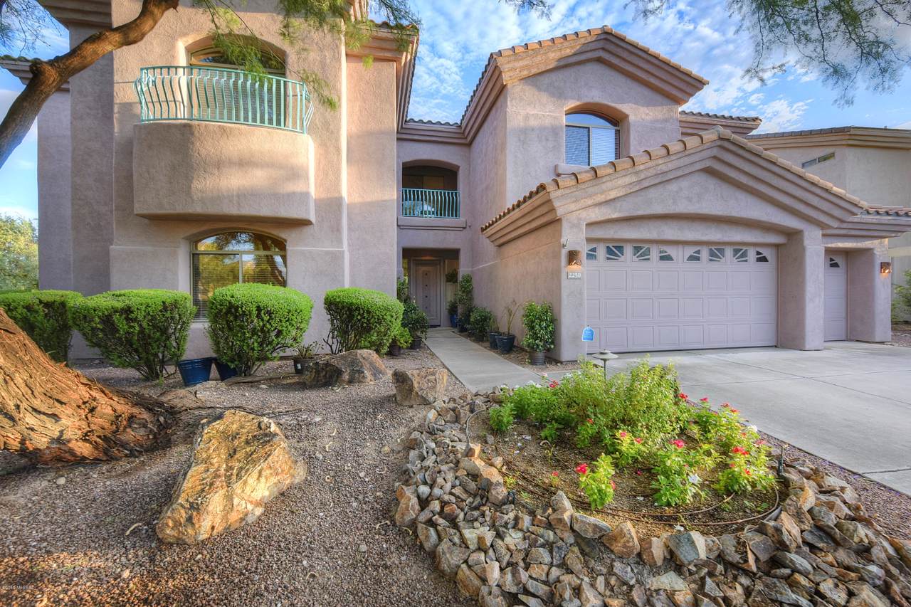 2250 Catalina Vista Loop - Photo 1