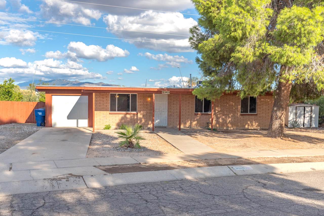 3925 Silver Beech Avenue - Photo 1