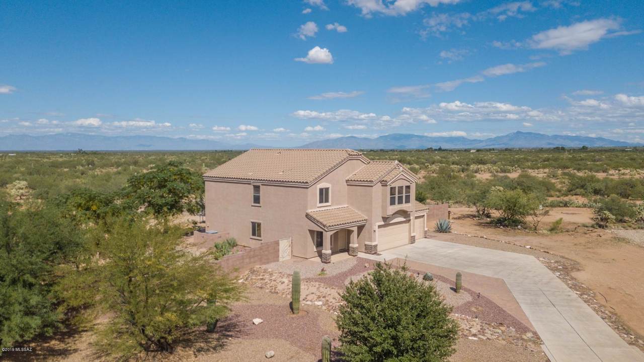 17817 Deer Lodge Court - Photo 1