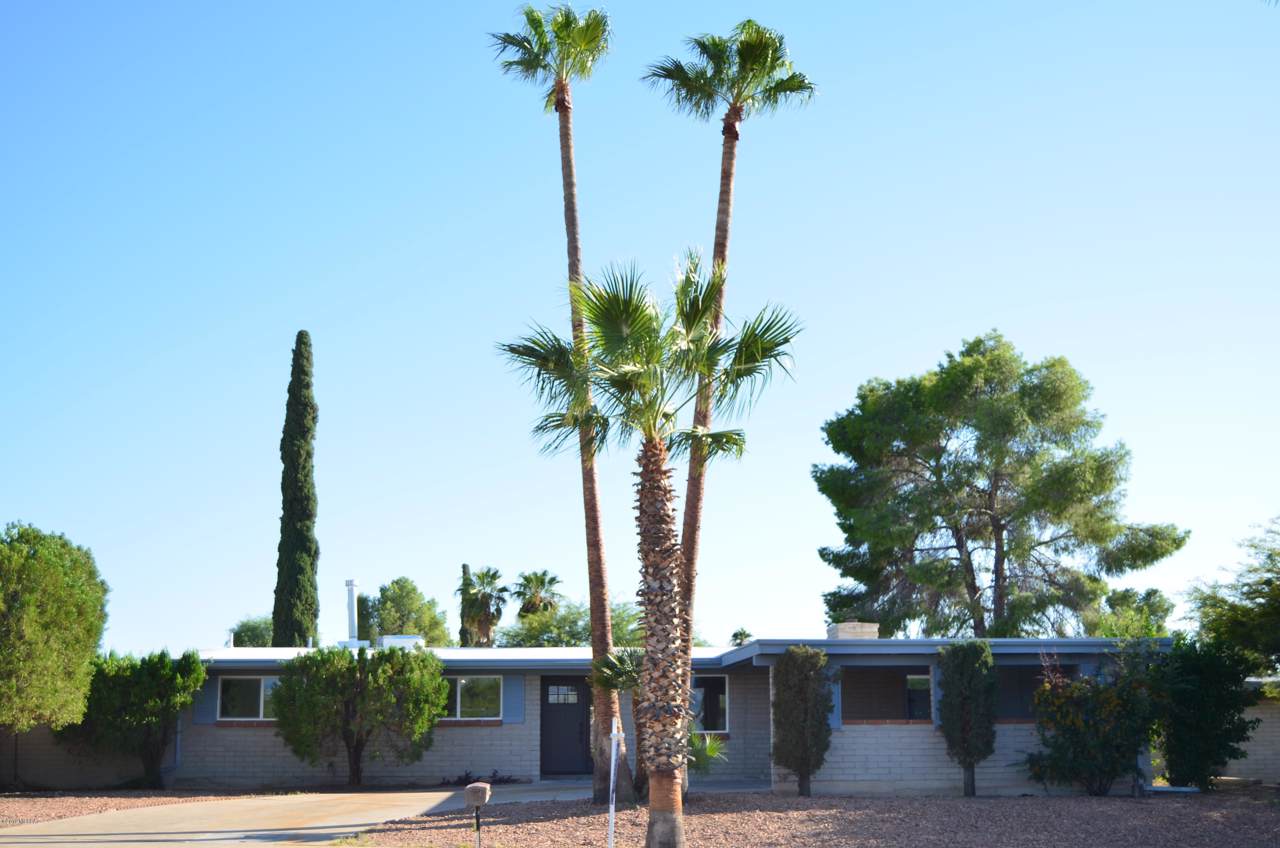 9412 29th Street - Photo 1