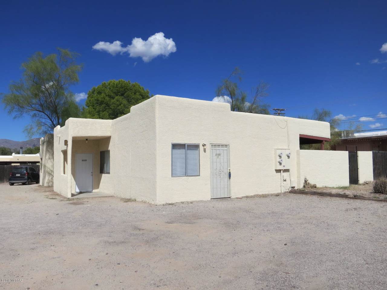 3335 Blacklidge Drive - Photo 1
