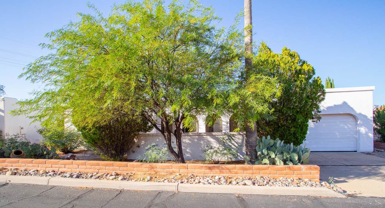 912 Las Lomas Circle - Photo 1 912 Las Lomas Circle - Photo 1
