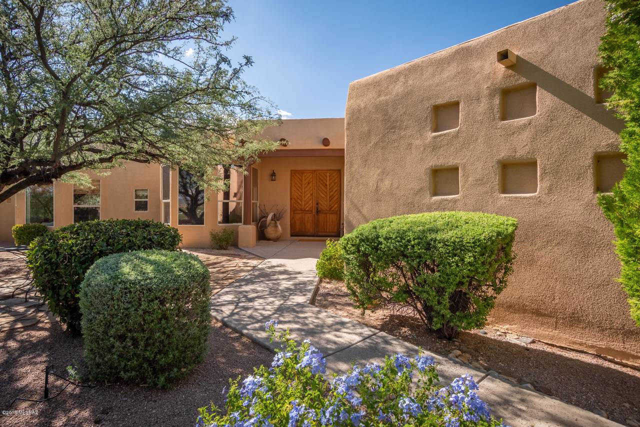 12221 Hillcrest Circle - Photo 1