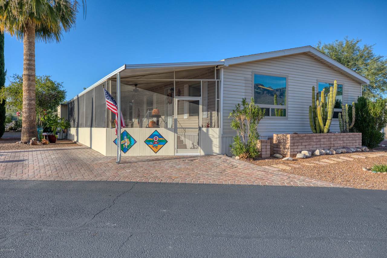 232 Weisshorn Street - Photo 1