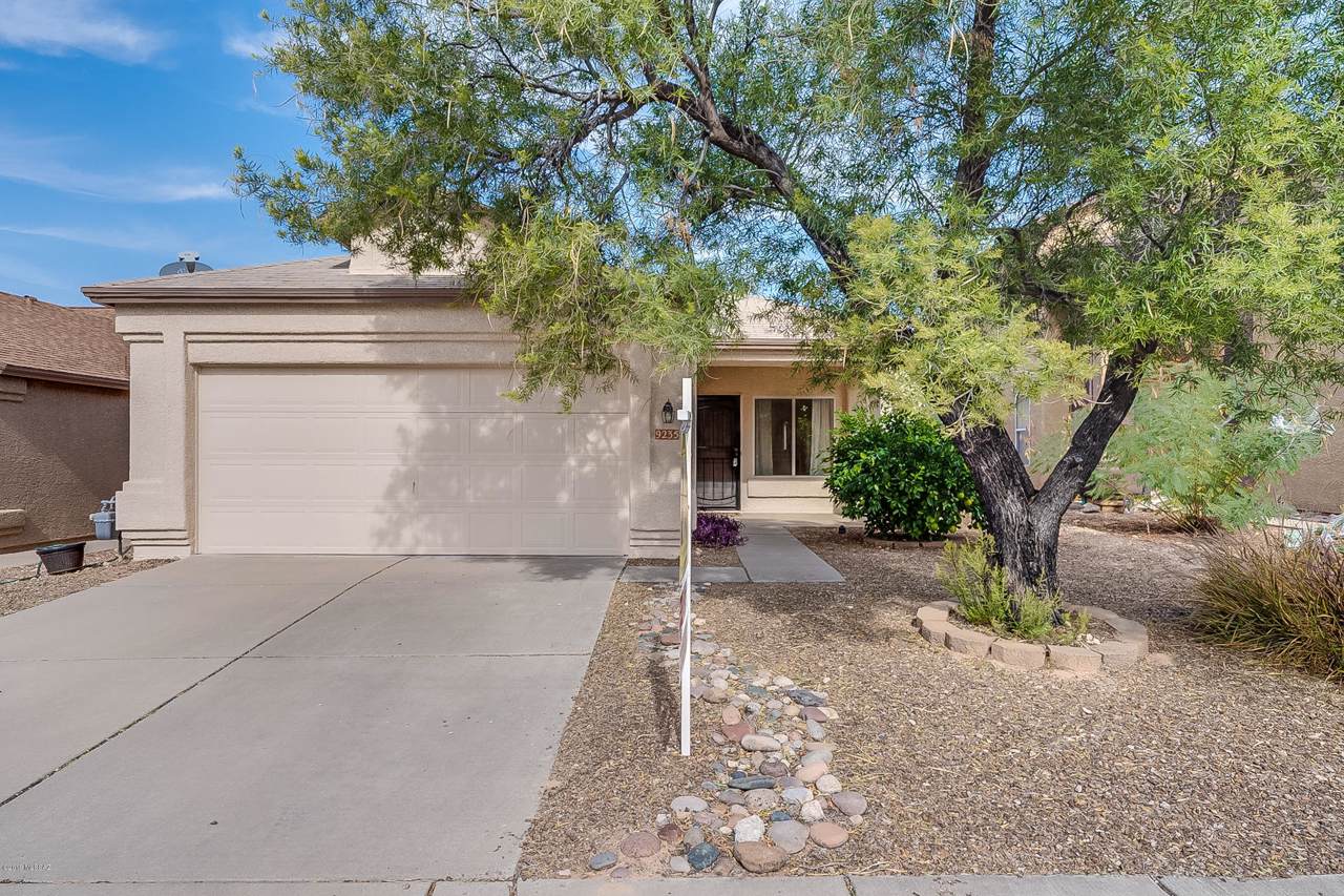 9235 Muleshoe Street - Photo 1