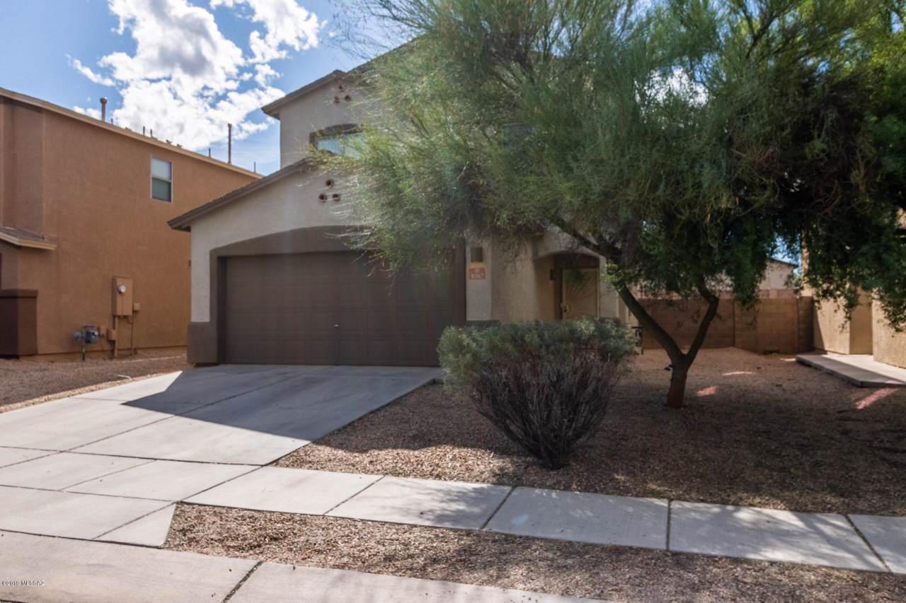 8247 Zlacket Drive - Photo 1