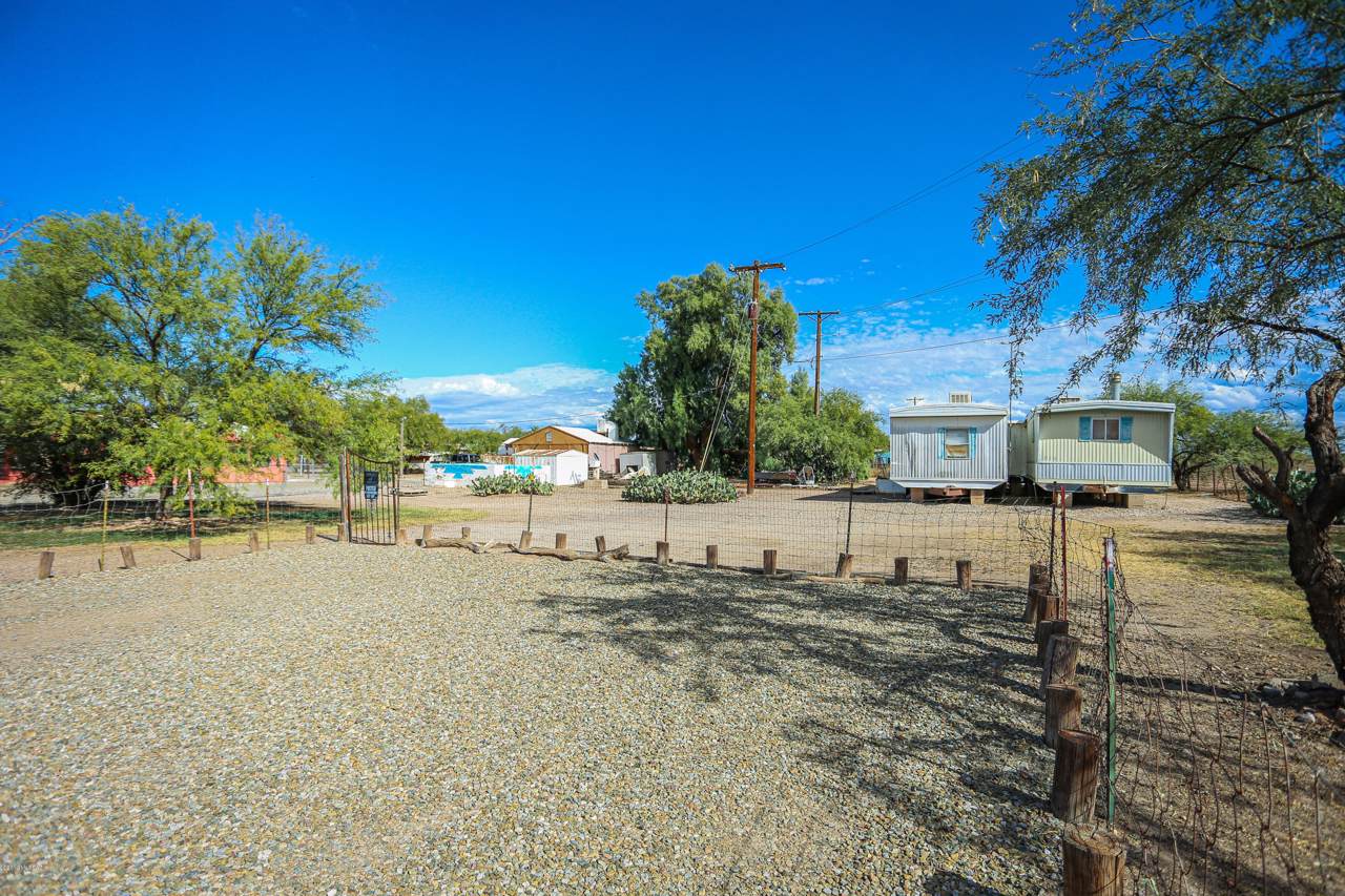 7041 Headley Avenue - Photo 1