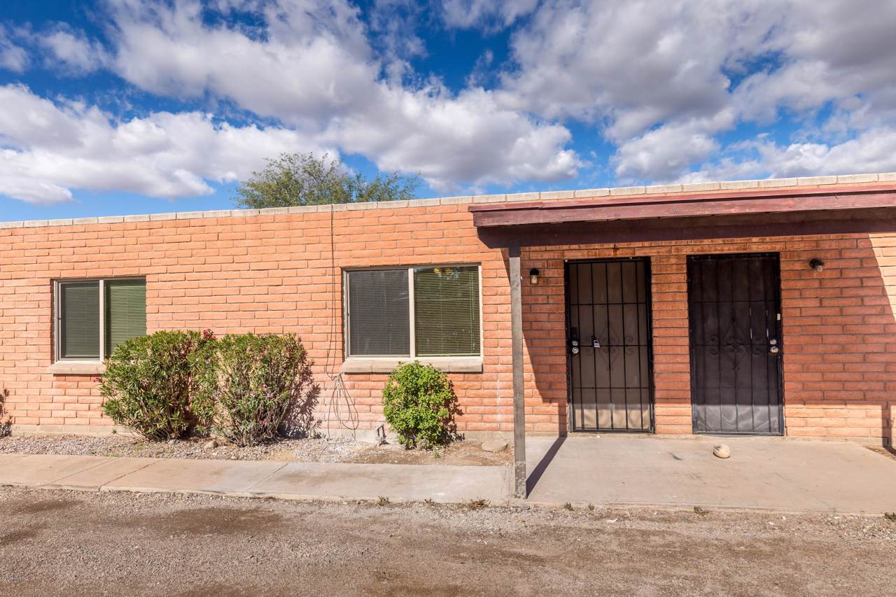 2635 Dodge Boulevard - Photo 1