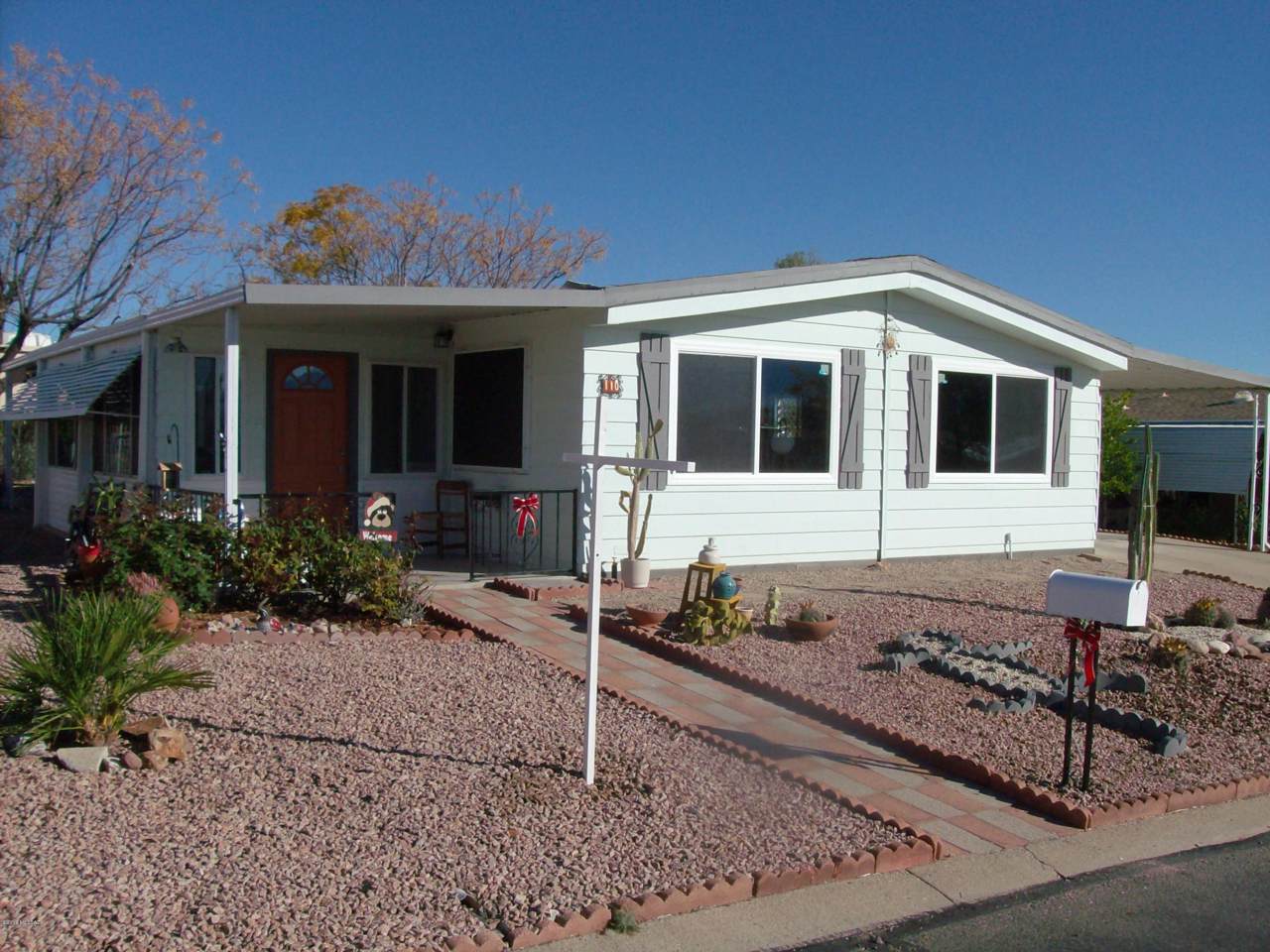 110 Olive Drive - Photo 1