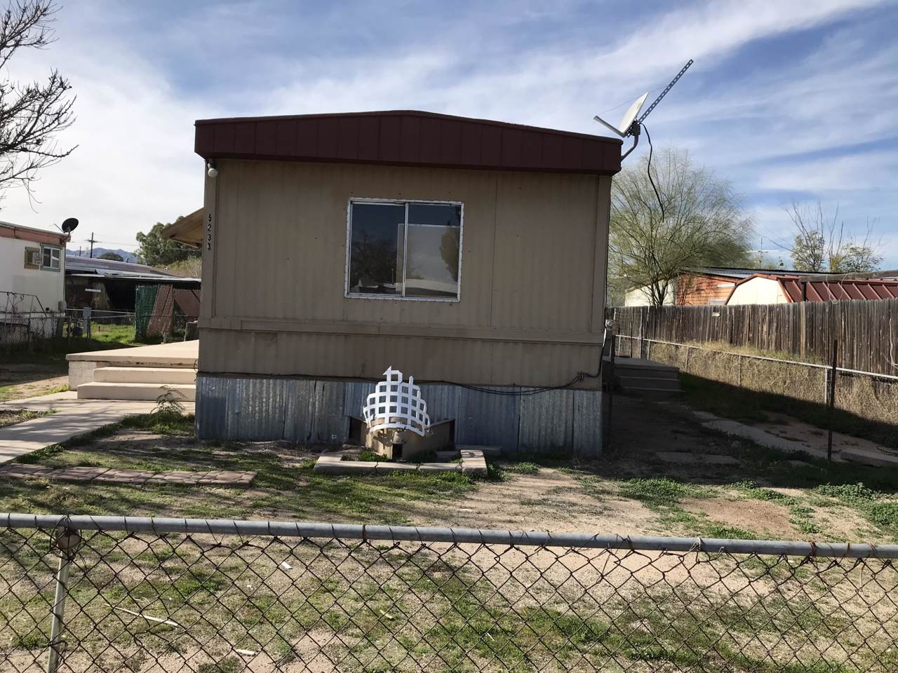 5233 Davis Avenue - Photo 1