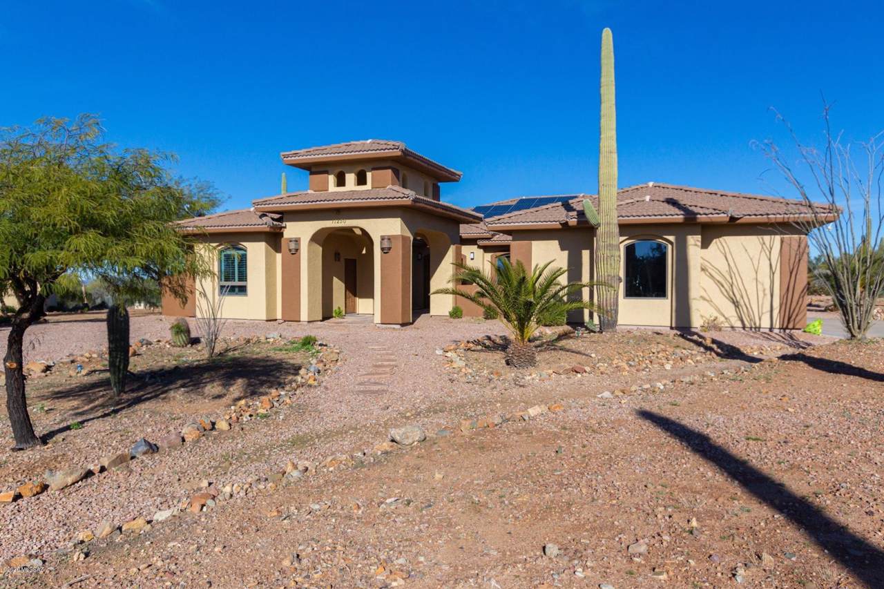 11250 Calle Pima - Photo 1