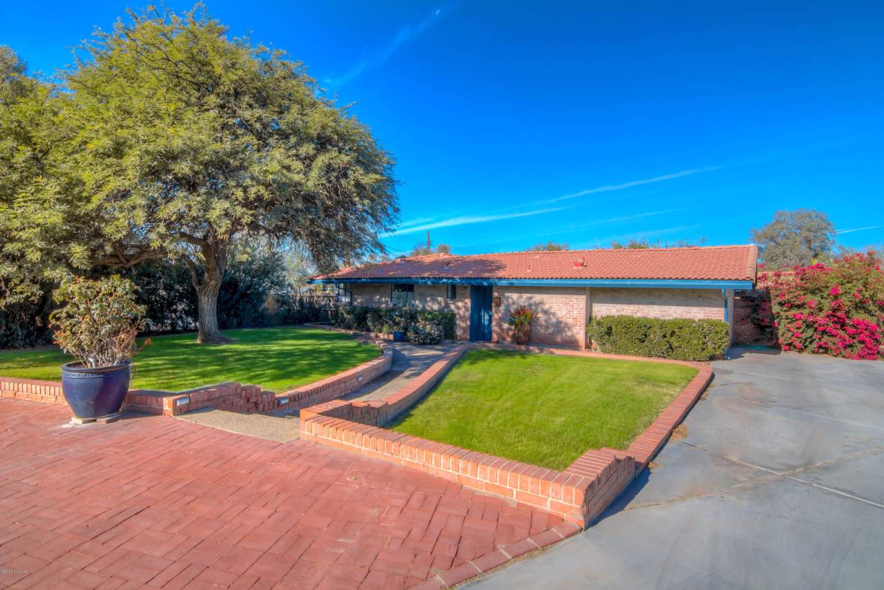 2039 Juanita Street - Photo 1
