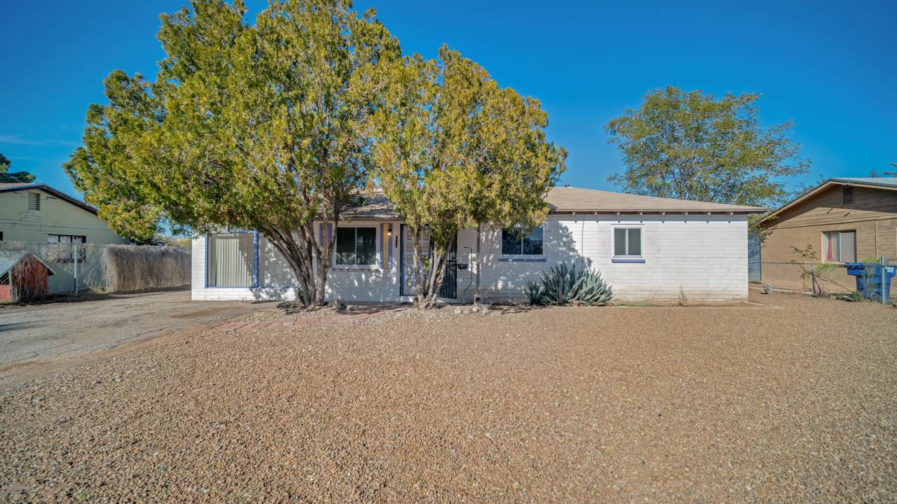 5541 24th Street - Photo 1