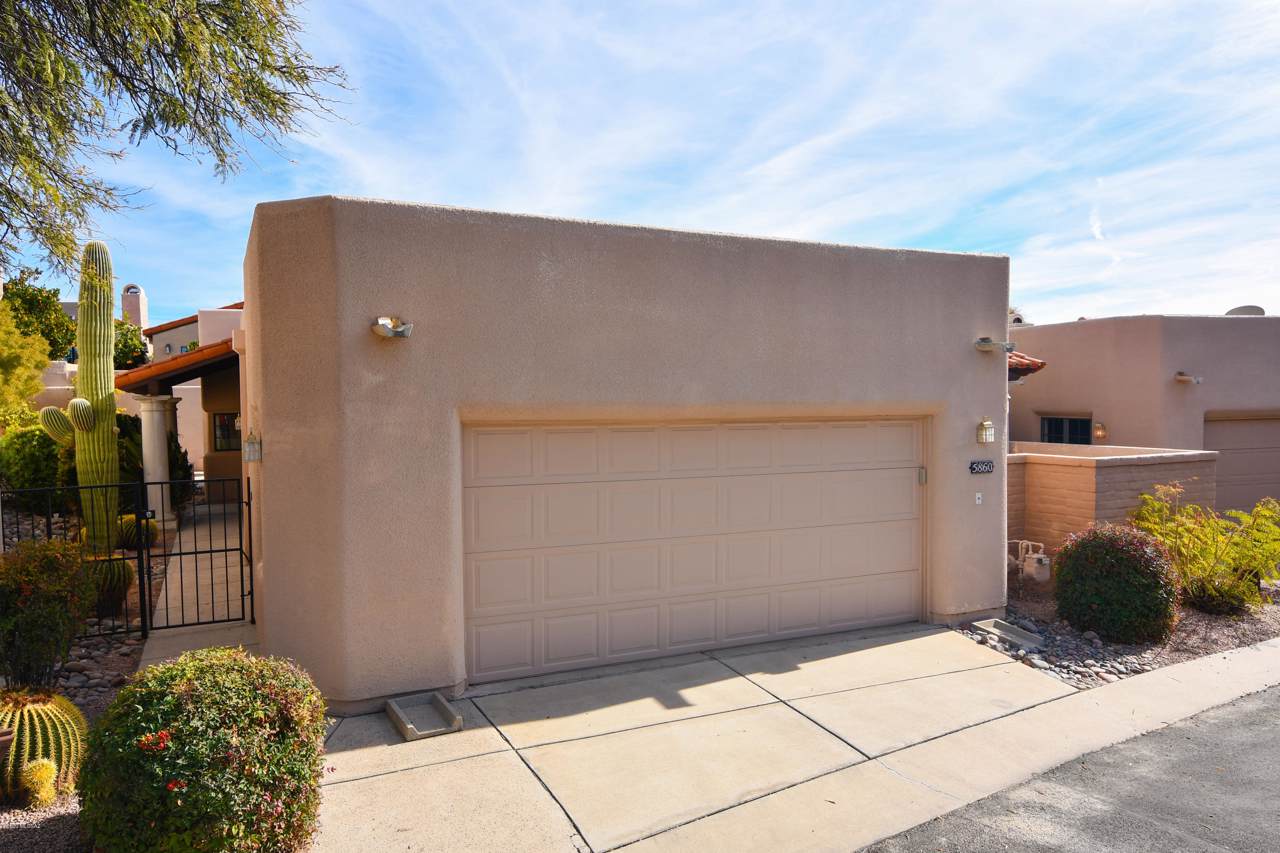 5860 Bright Star Drive - Photo 1