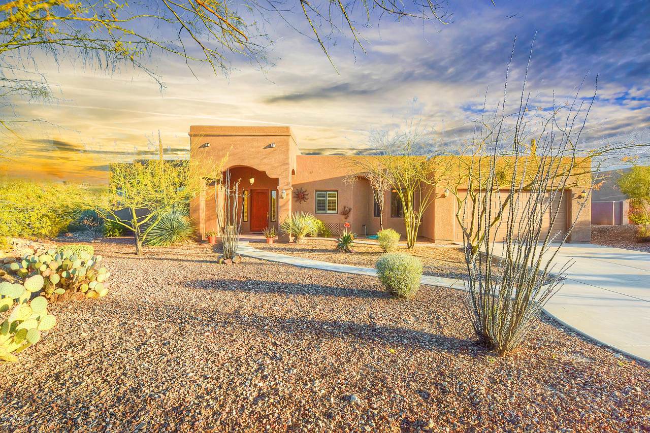 1502 Coral Bells Drive - Photo 1