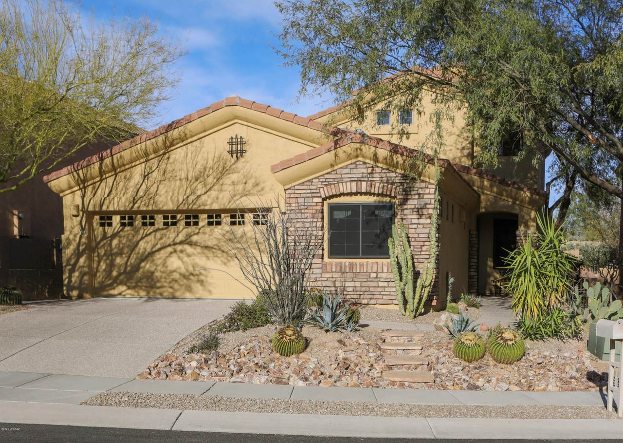 204 Brearley Drive - Photo 1