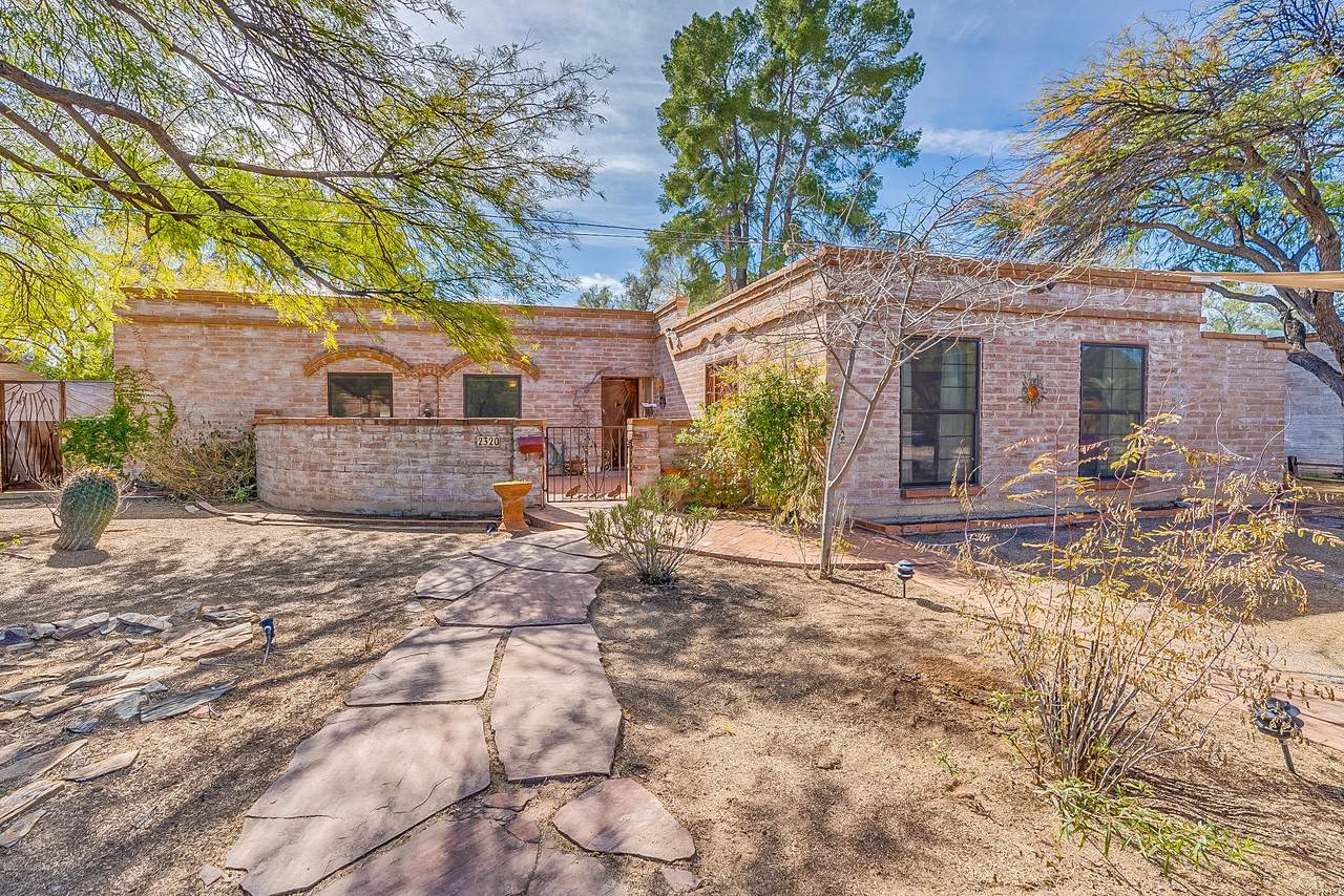 2320 Mitchell Street - Photo 1