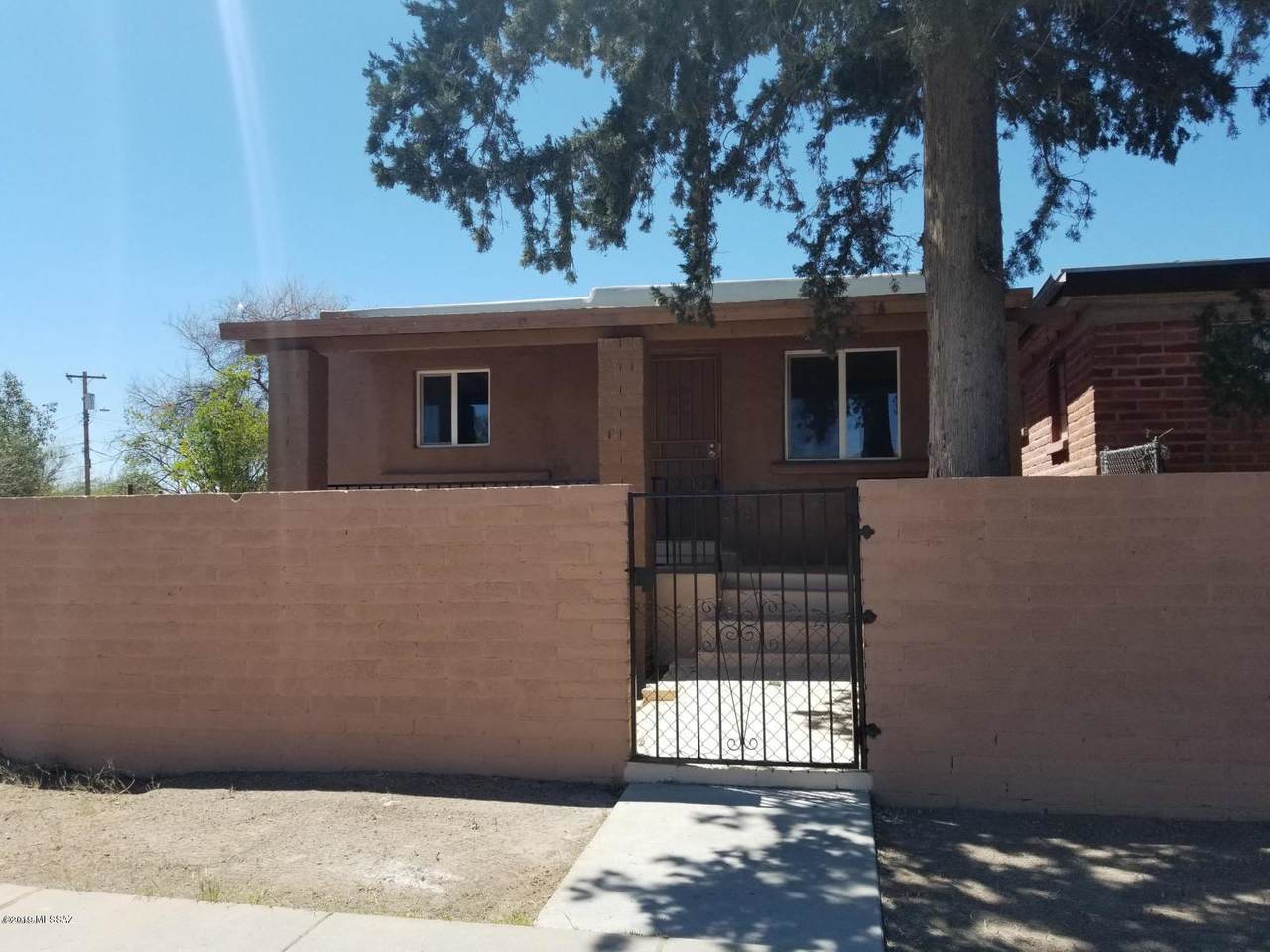 375 33Rd Street - Photo 1