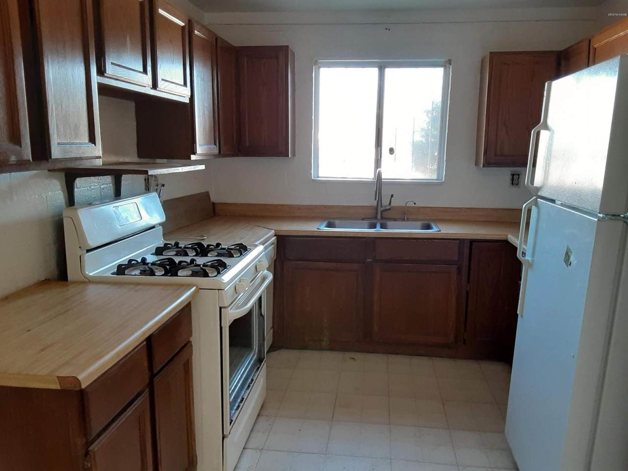 5233 11Th Avenue - Photo 1