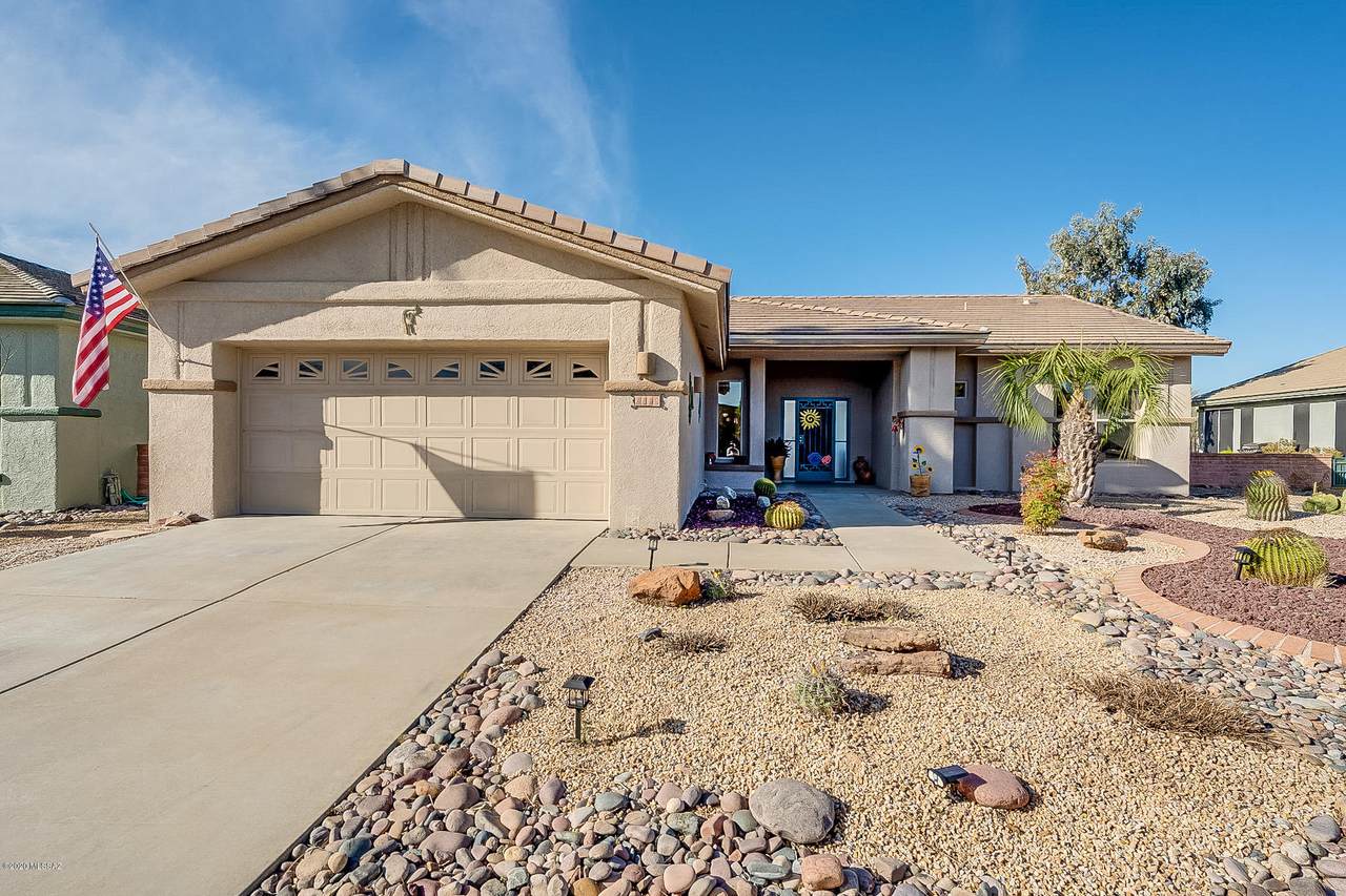 2067 Pinetop Drive - Photo 1