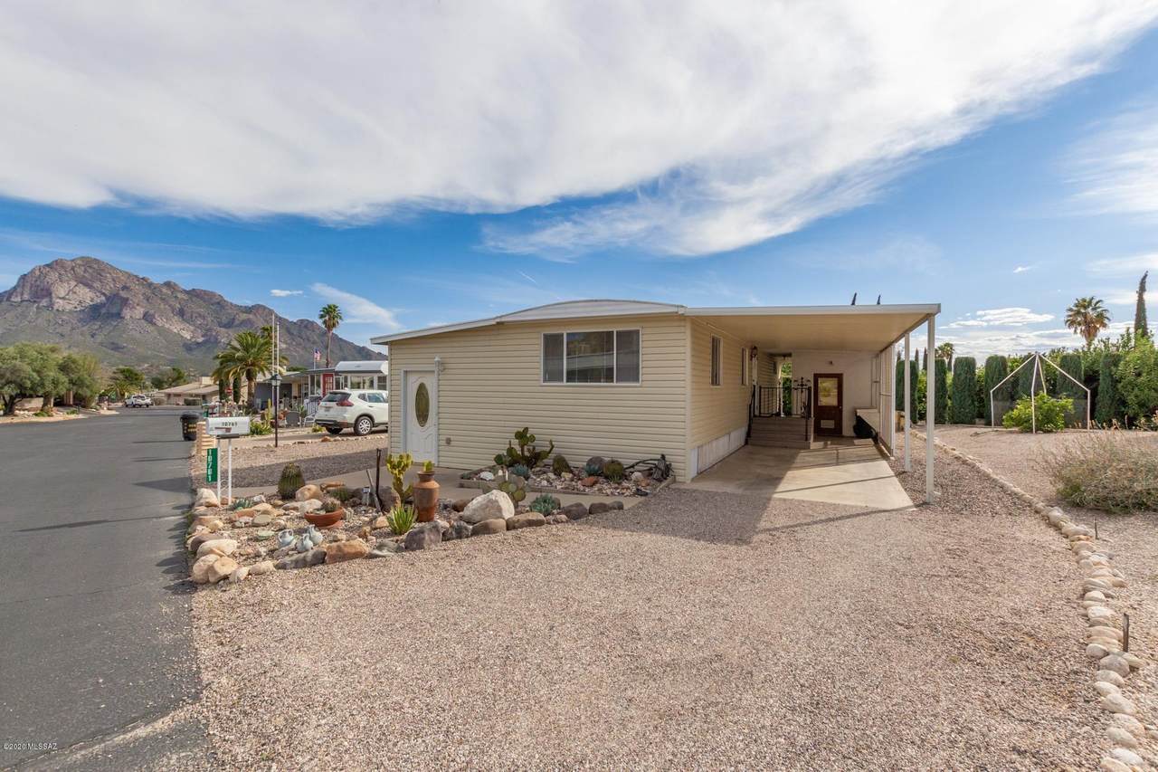 10761 Highlands Drive - Photo 1