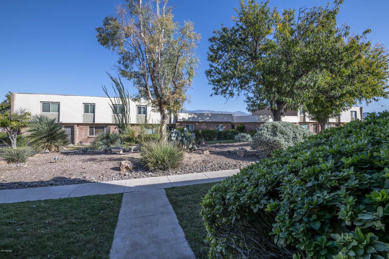 1011 Bedford Drive - Photo 1