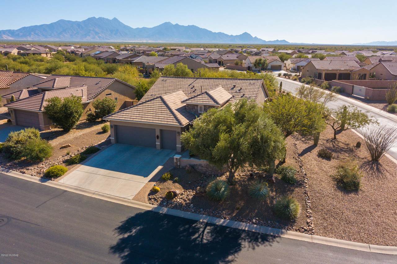 2318 Skywalker Way - Photo 1