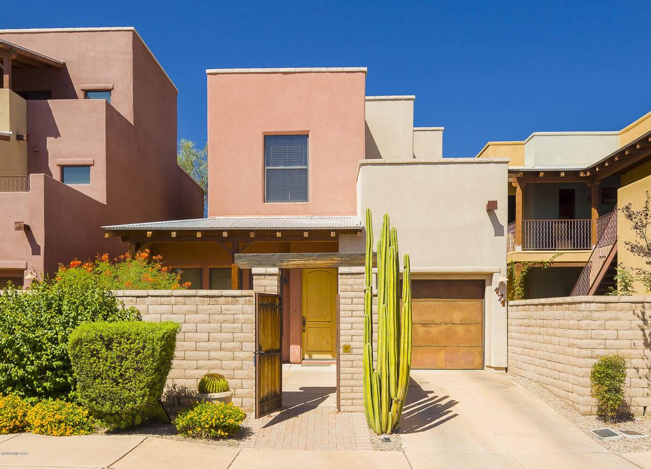 171 Castlefield Circle - Photo 1