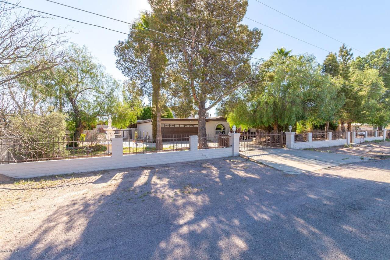 6869 Seehorn Avenue - Photo 1