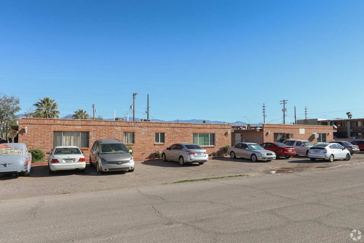 5425 30Th Street - Photo 1
