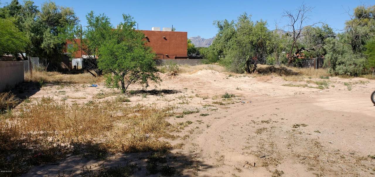 515 Navajo Road - Photo 1