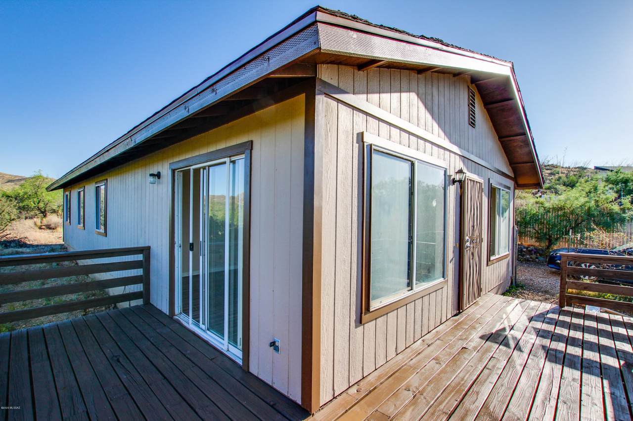 13490 Walts Way - Photo 1